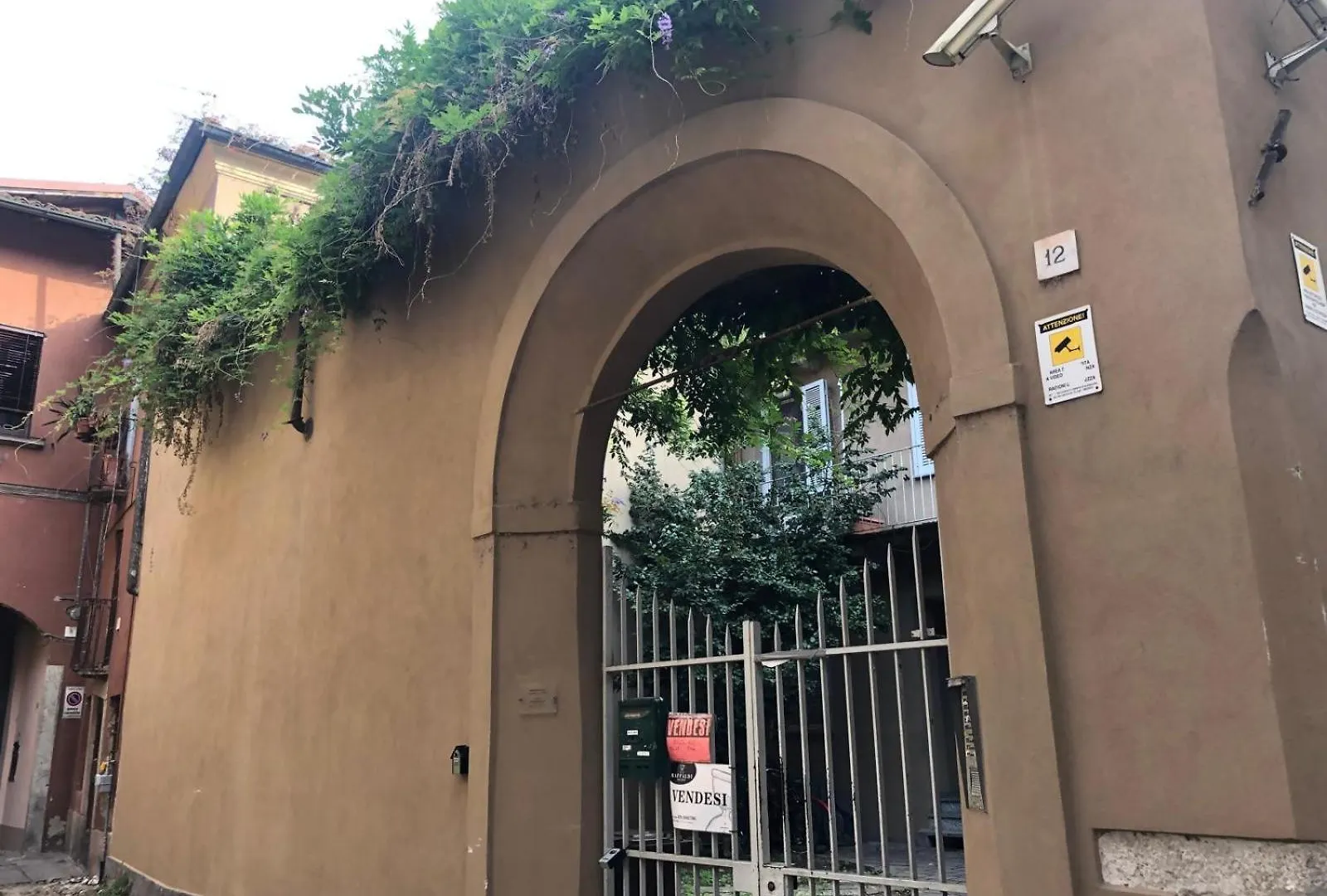 Pavia Centro Storico Appartamento Vista Duomo شقة