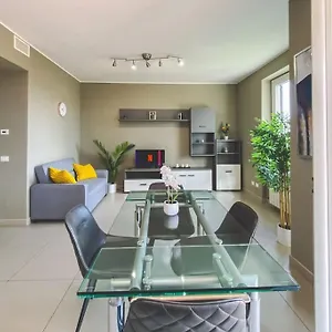  Appartamento Comfort Urbano Con Box Auto Privato