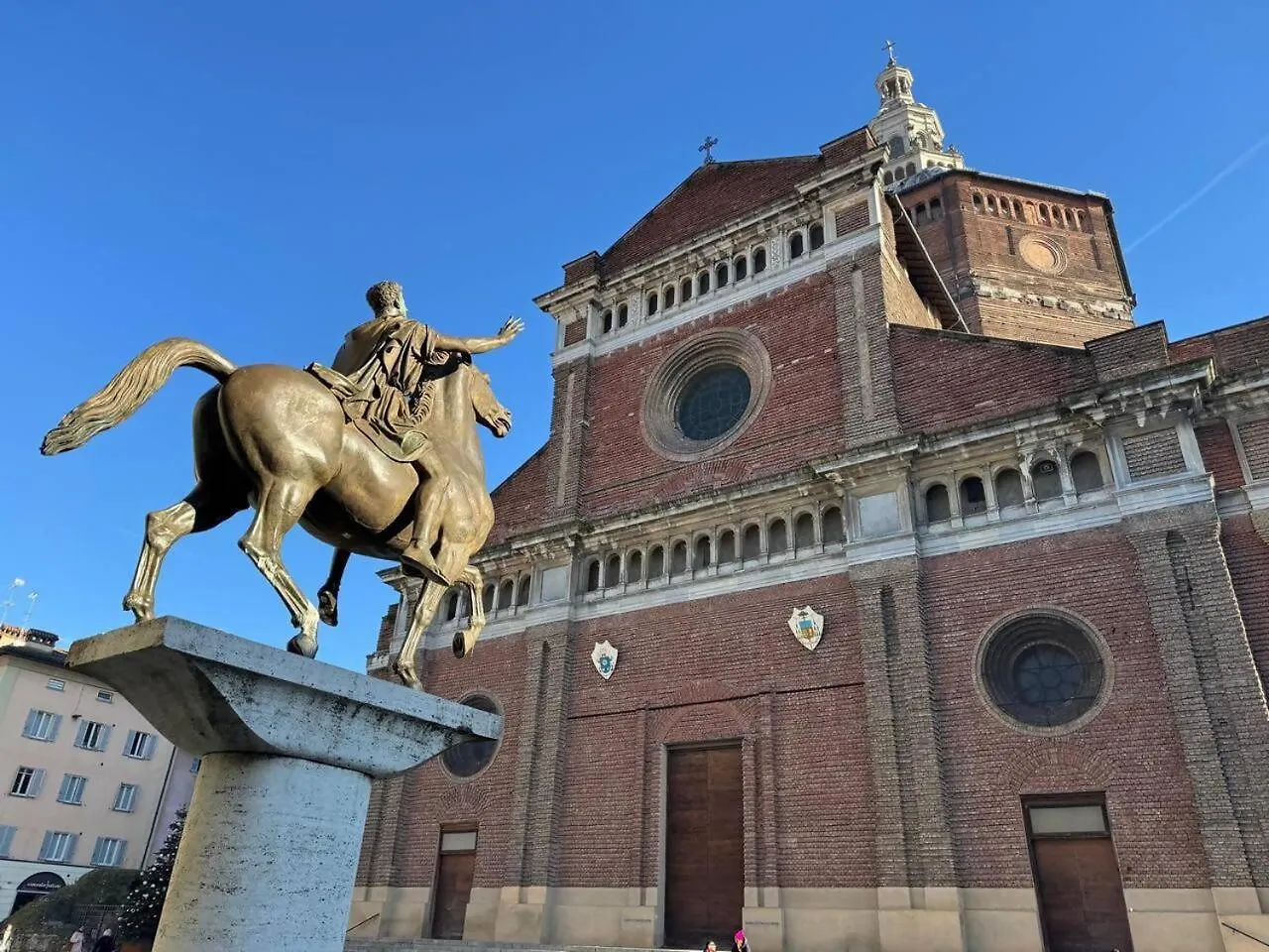 Pavia Centro Storico Appartamento Vista Duomo Apartment